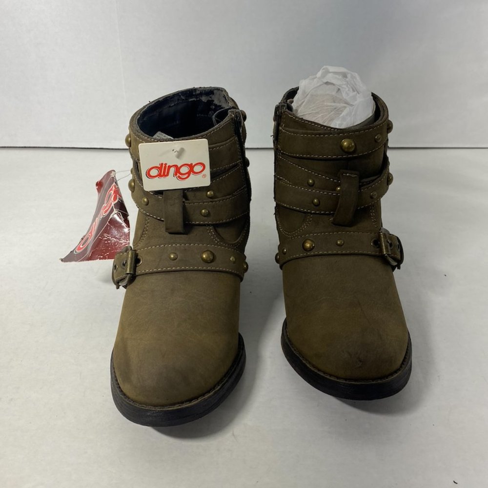 Dingo Womens Lad Brown Suede 4 wrap Size 9M